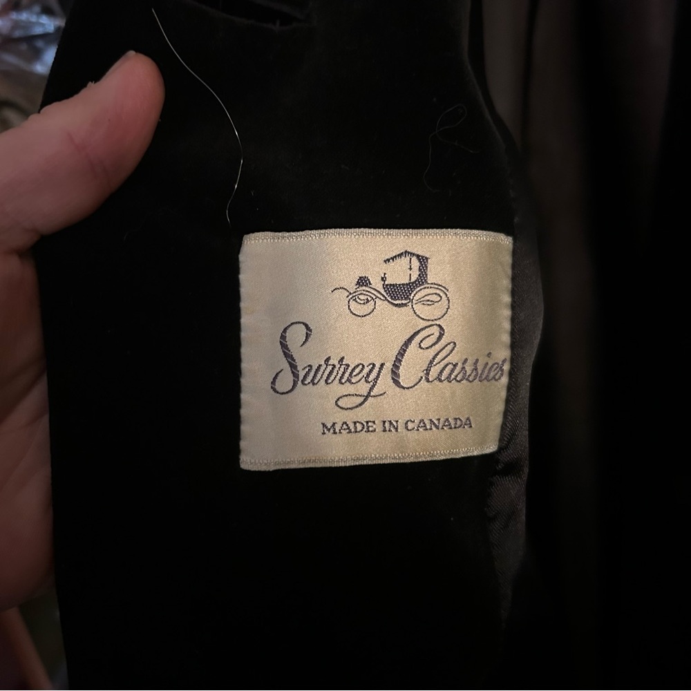 Vintage Elegant Black Women's Surrey Classics Velvet Long 50’s Coat - Picture 7 of 7